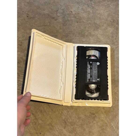 You’re Invited to Mary-Kate and Ashley’s school Dance Party VHS tape movie - Picture 2 of 3